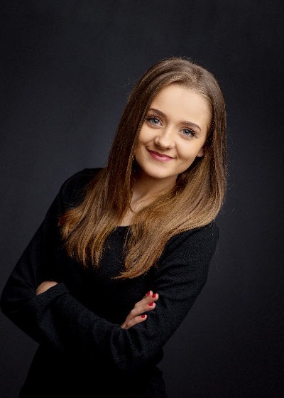 Olivia Hargreaves - Leeds